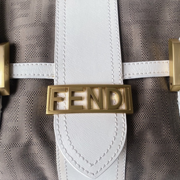 Rare Fendi calfskin satchel - Picture 3 of 10